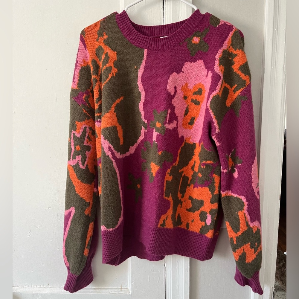 VOY sweater
